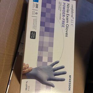 McKesson Confiderm 3.5C Powder Free Nitrile Exam Gloves, Large 200 Total, Blue